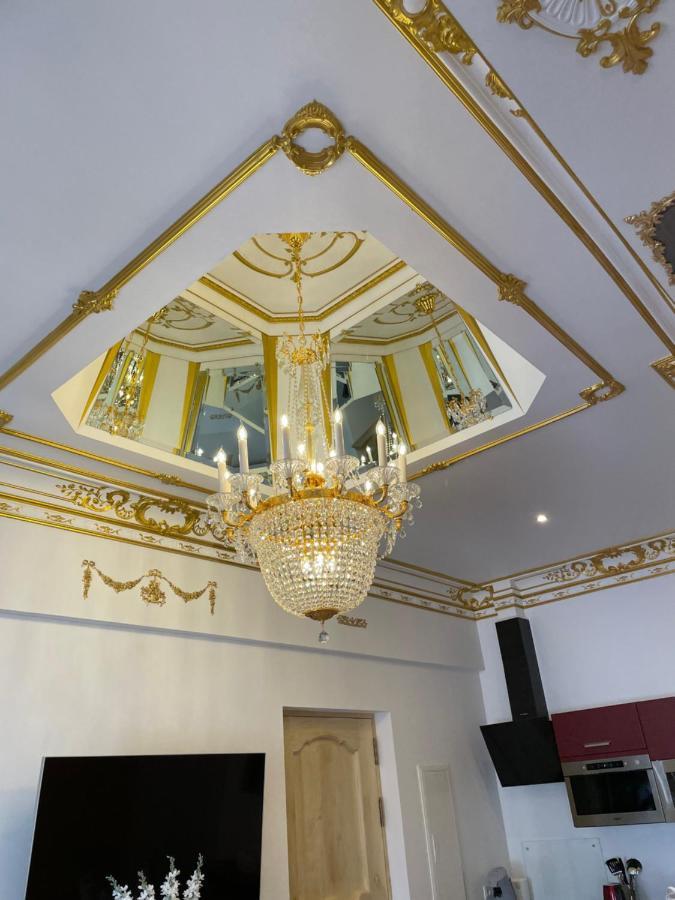 Suite Imperiale Eglise Du Couvent นาร์บอนน์ ภายนอก รูปภาพ
