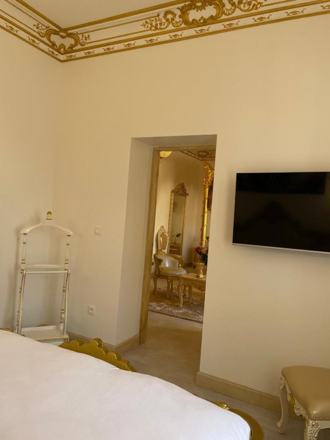 Suite Imperiale Eglise Du Couvent นาร์บอนน์ ภายนอก รูปภาพ