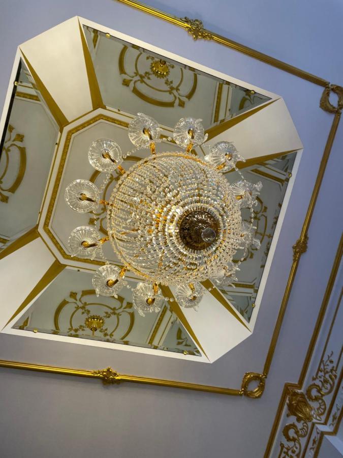 Suite Imperiale Eglise Du Couvent นาร์บอนน์ ภายนอก รูปภาพ