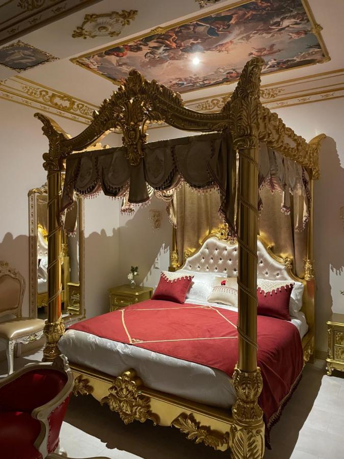Suite Imperiale Eglise Du Couvent นาร์บอนน์ ภายนอก รูปภาพ